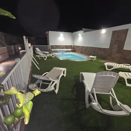 Tenerife Sur 4 *