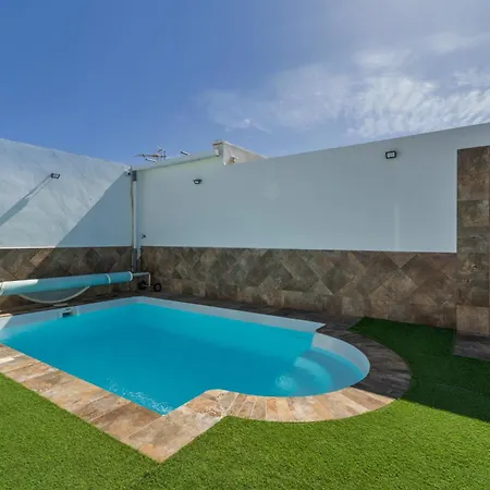 4 Omanai Tenerife Sur Apartamento *